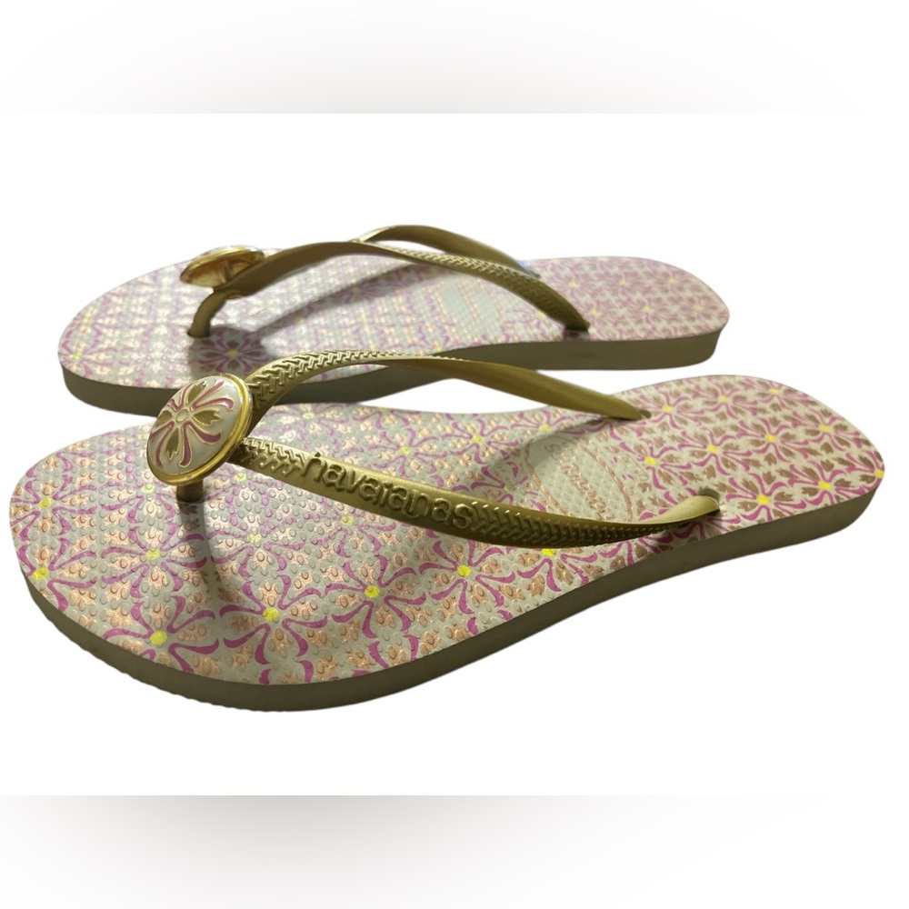 Havaianas Women's Pink and Gold Slippers